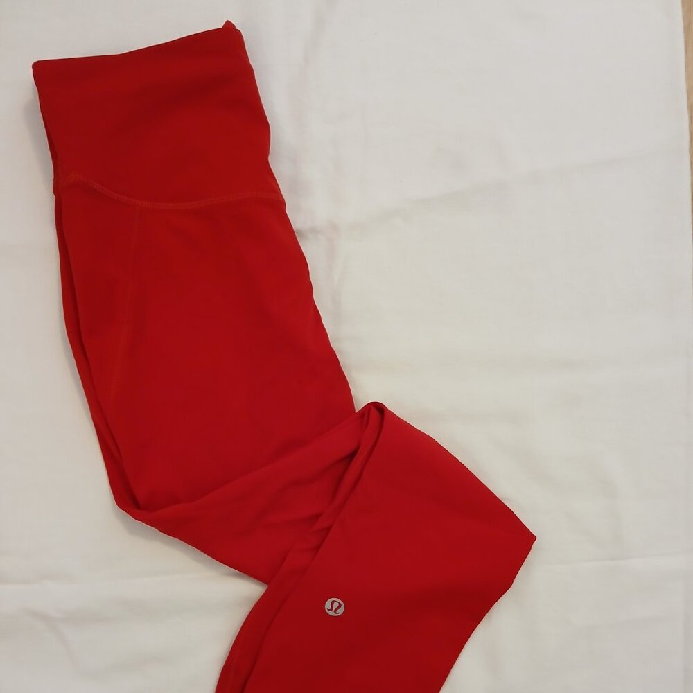 Lululemon Size 4 Red Legging - EUC